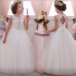 Flower girl/Communion Dress New SZ 7/8 IVORY